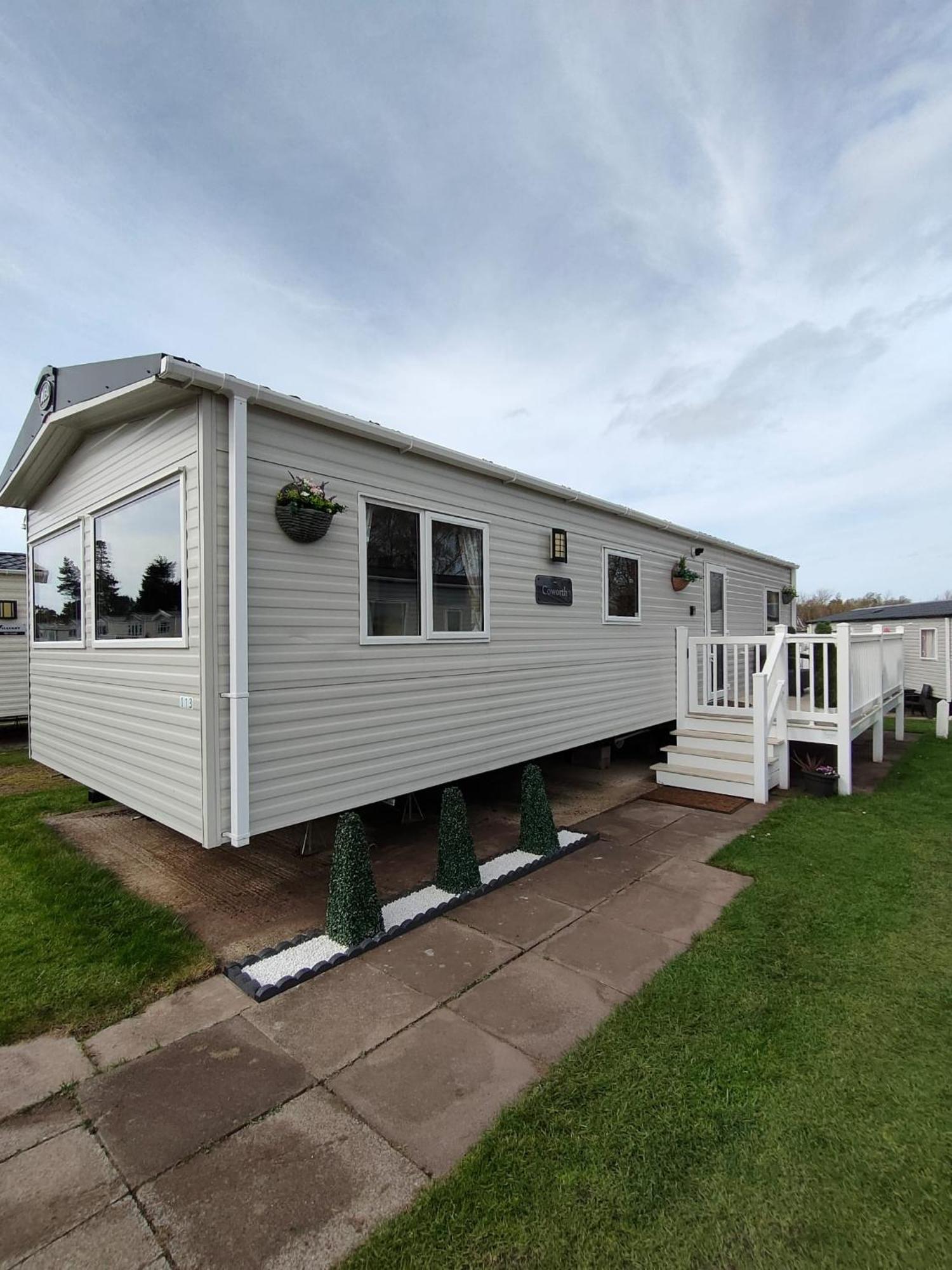 3 Bedroom Stylish Caravan - Vans With Business Sign Not Allowed Port Seton المظهر الخارجي الصورة